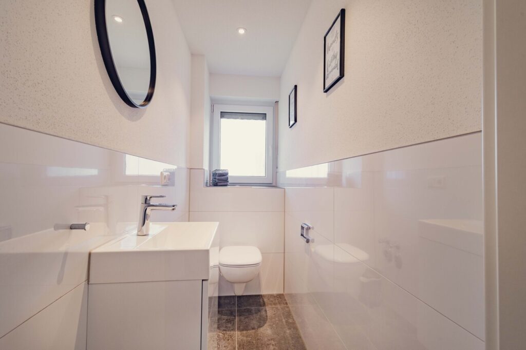 Modernes Gäste WC