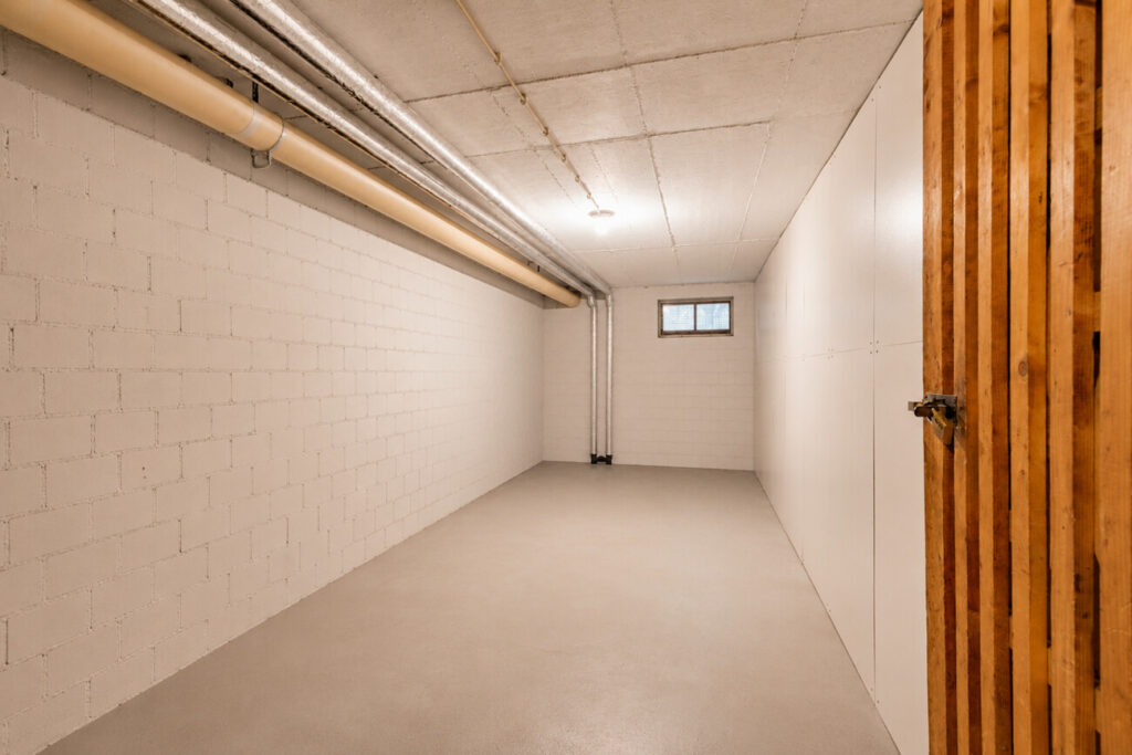 Sehr großer Keller