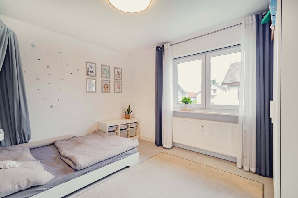Großes Kinderzimmer