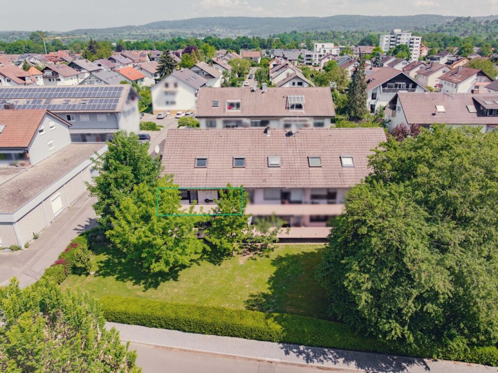 Sehr großes Grundstück