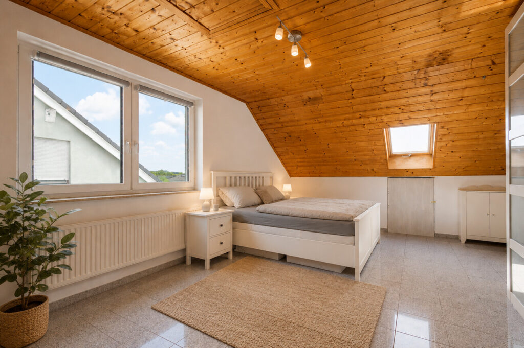 Schlafzimmer im DG
