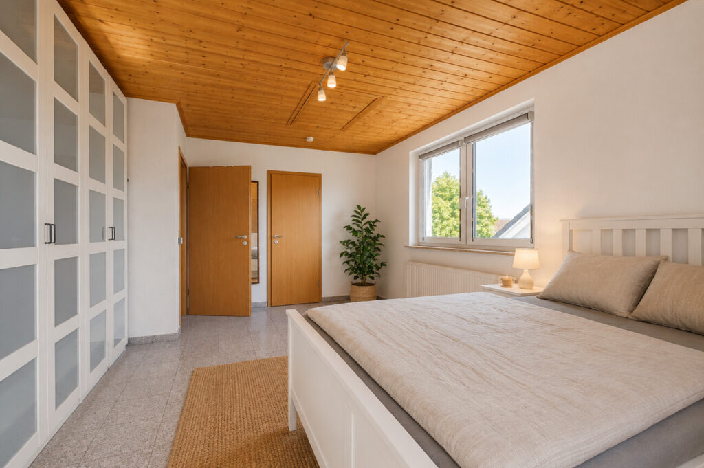 Schlafzimmer im DG