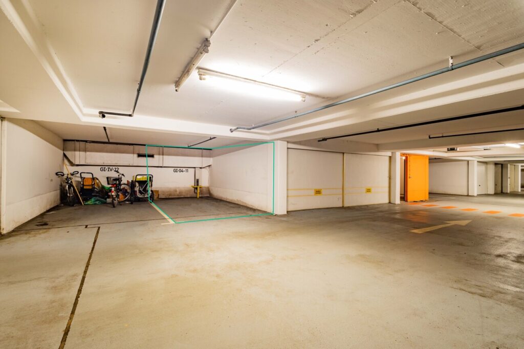 Tiefgaragenstellplatz